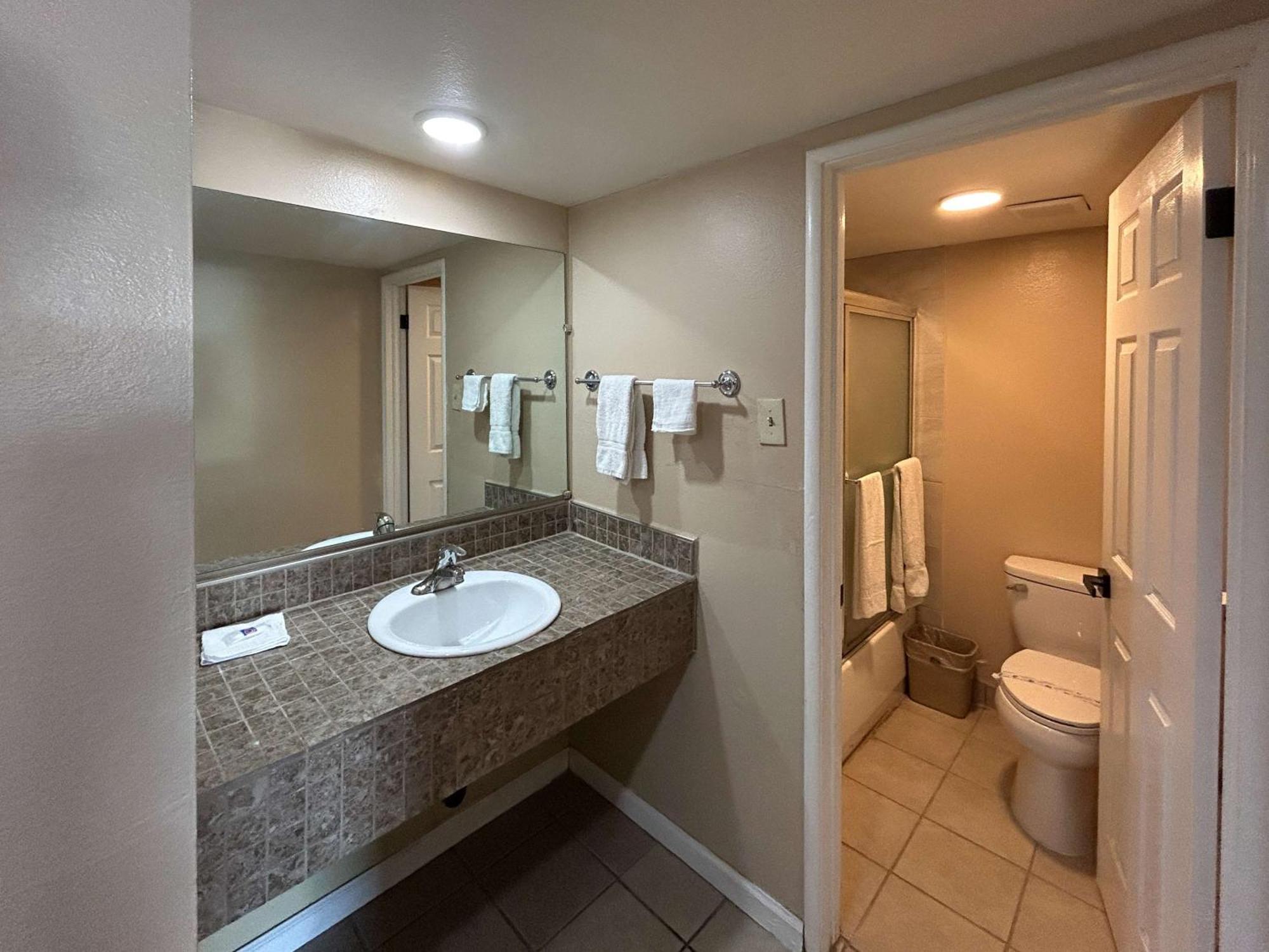 Motel 6 Selma, Ca ภายนอก รูปภาพ