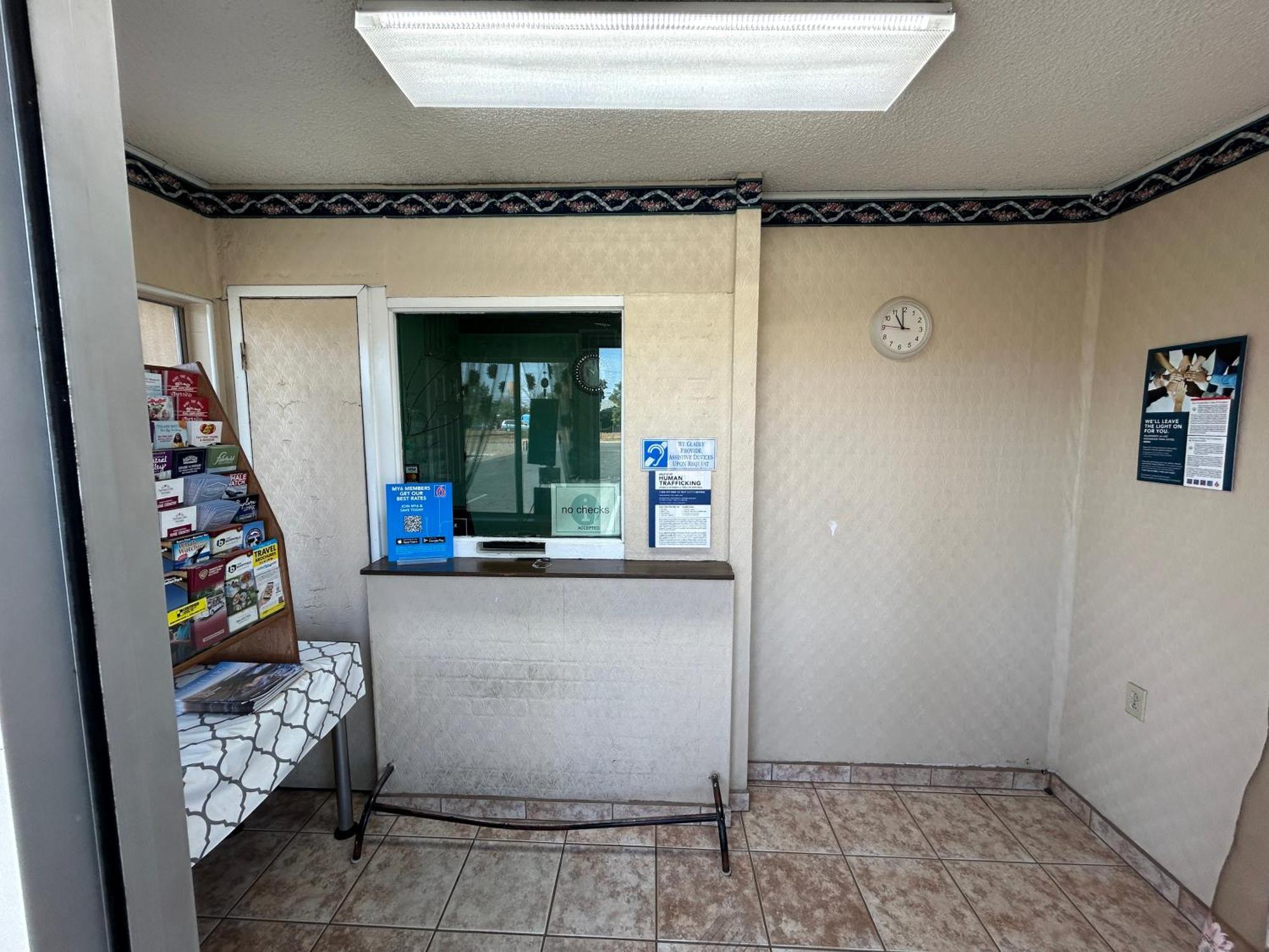 Motel 6 Selma, Ca ภายนอก รูปภาพ